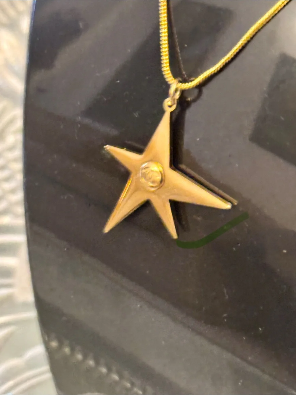 Authentic &Original !CHANEL Gold Star Charm large with a beautiful gold chain - Picture 13 of 13